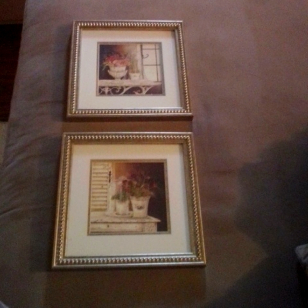 Framed picture set